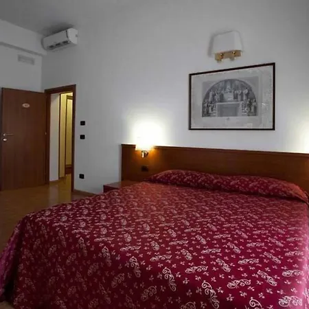 Domus Appia 154 فندق مبيت وإفطار