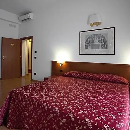 Domus Appia 154 فندق مبيت وإفطار روما