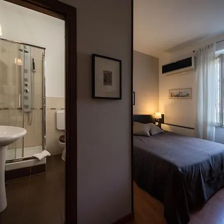 Domus Appia 154 فندق مبيت وإفطار